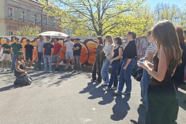 Medien (2)