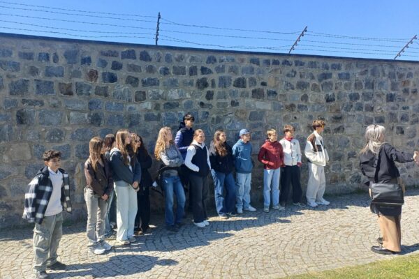 Medien (2)